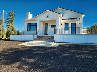 958 Champion Ln, Deer Park, CA 94576