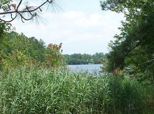 194 N Shore Dr, Southport, NC 28461