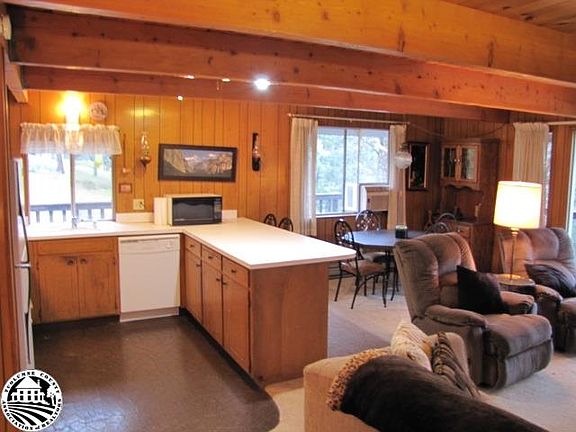 3rd image of 20780 Crescent Way Unit 4