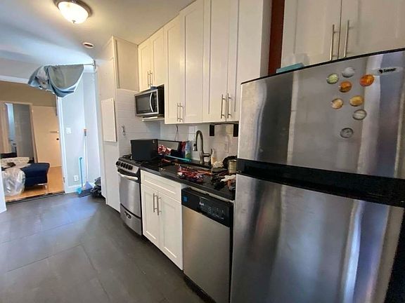 2nd image of 109 Madison St #14A