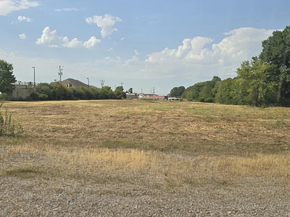 10 Norfleet Dr, Senatobia, MS 38668