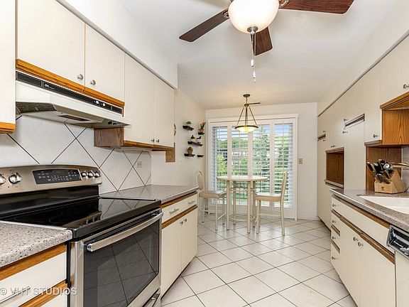 5th image of 1230 N Western Ave APT 204