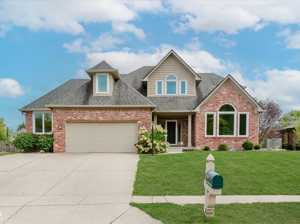 7237 Lakeside Woods Dr, Indianapolis, IN 46278