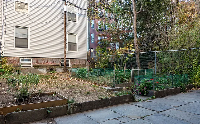 Rented by Nooklyn NYC LLC | media 56