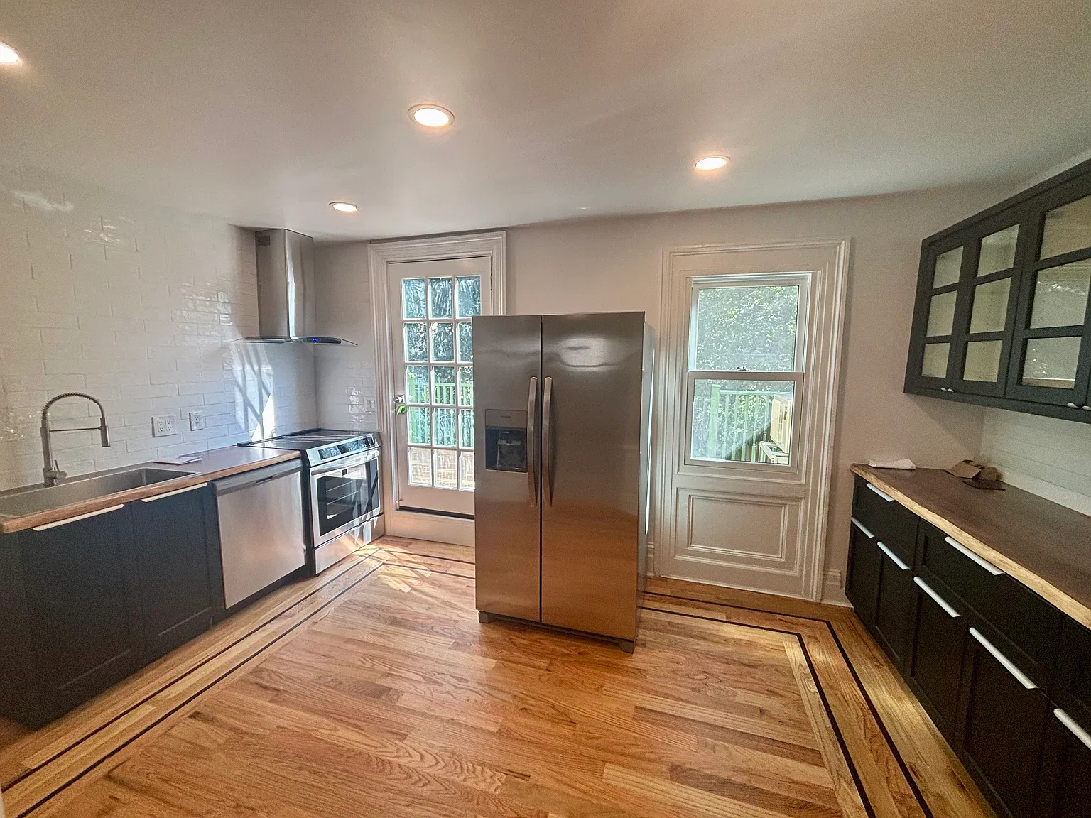 1 bed, 1000 sqft, $2,650 — Photo 3