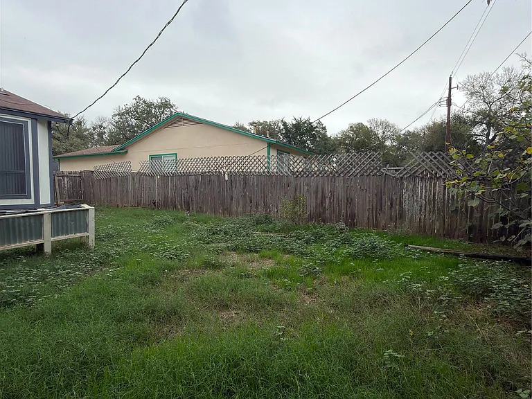 5601 Porsche Ln — Photo 18