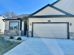 204 Wrigley Field Dr, Bethalto, IL 62010