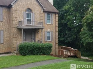 12521 Sweet Leaf Ter, Fairfax, VA 22033