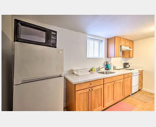 2401 Boylston Ave E Photo 1