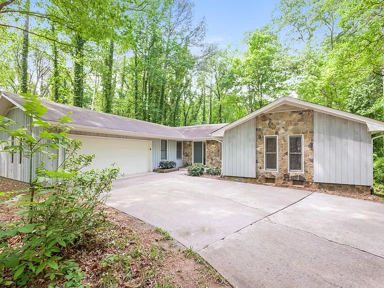 4765 Banner Elk Dr — Photo 1