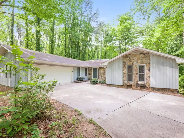 4765 Banner Elk Dr, Stone Mountain, GA 30083