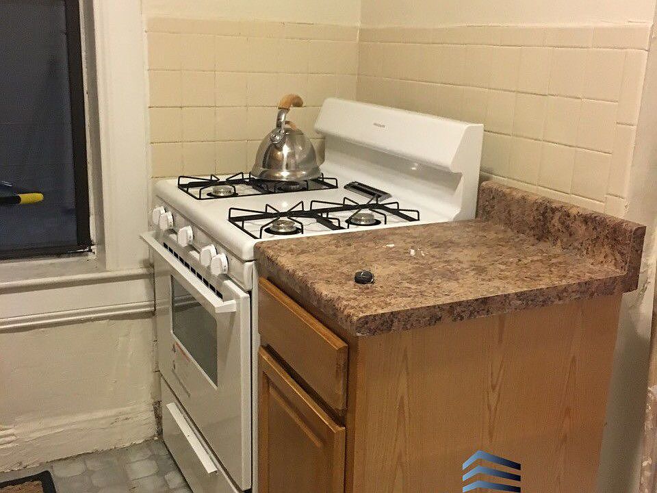 1st image of 3552 Steinway St APT 6