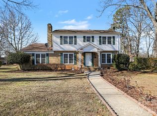 1287 Queensgate St, Gastonia, NC 28054