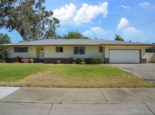 8901 Polhemus Dr, Elk Grove, CA 95624