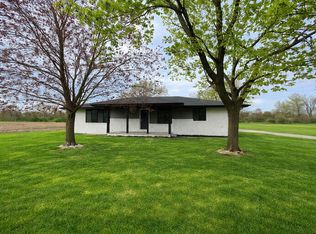1122 Elm St SW, Demotte, IN 46310