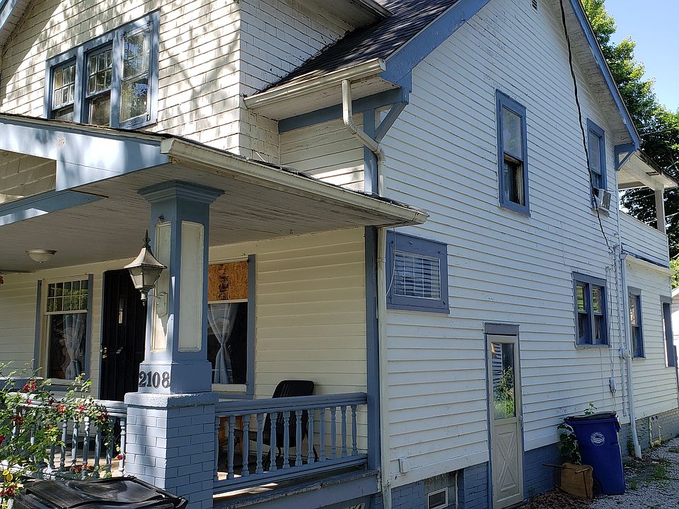 2nd image of 2108 W 89th St