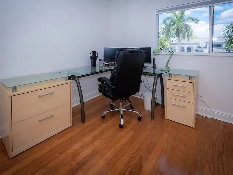 10849 Bal Harbor Dr — Photo 54