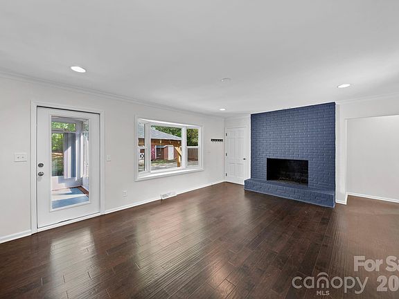 3rd image of 21 Bowen Dr