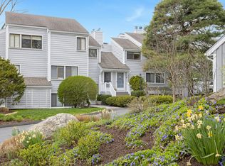 201 Rowayton Woods Dr UNIT 201, Norwalk, CT 06854