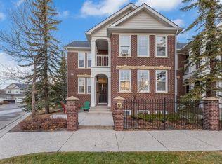 10 E Saint Julien Dr SW #12, Calgary, AB T2T6E2