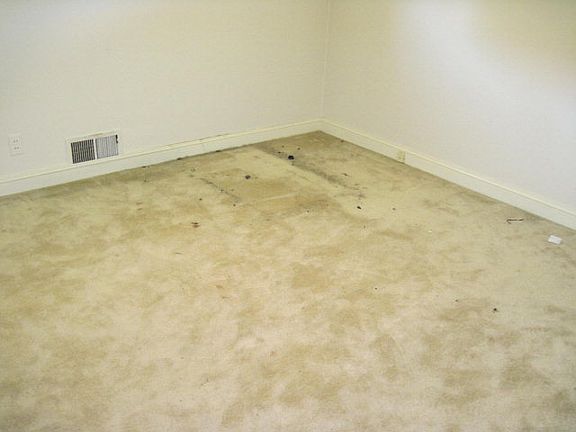 5th image of 1128 S Woodleigh Cir