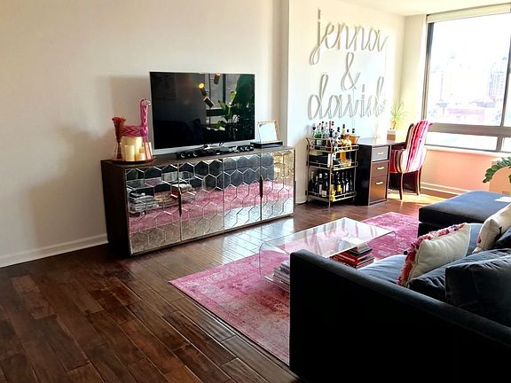 3rd image of 225 W 83rd St APT 12B