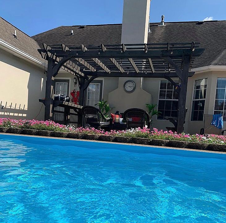 2nd image of 7068 Lauren Ln