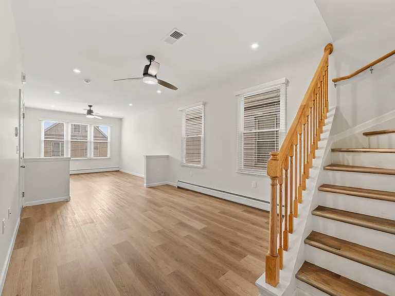 11 Obrien Ct — Photo 2