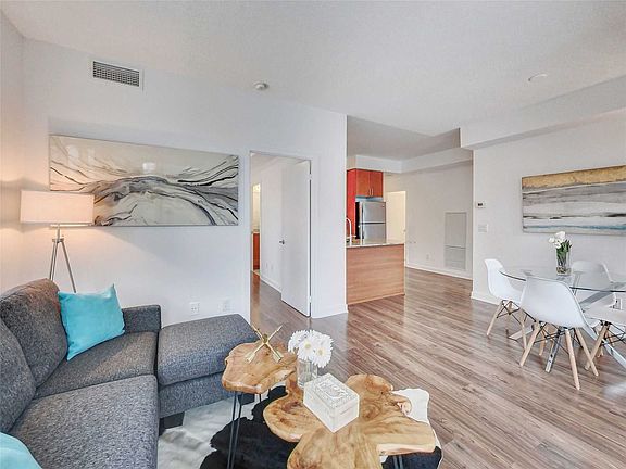 5th image of 260 Sackville St #203