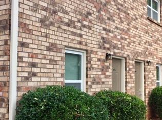 108 College Walk APT B, Oxford, GA 30054