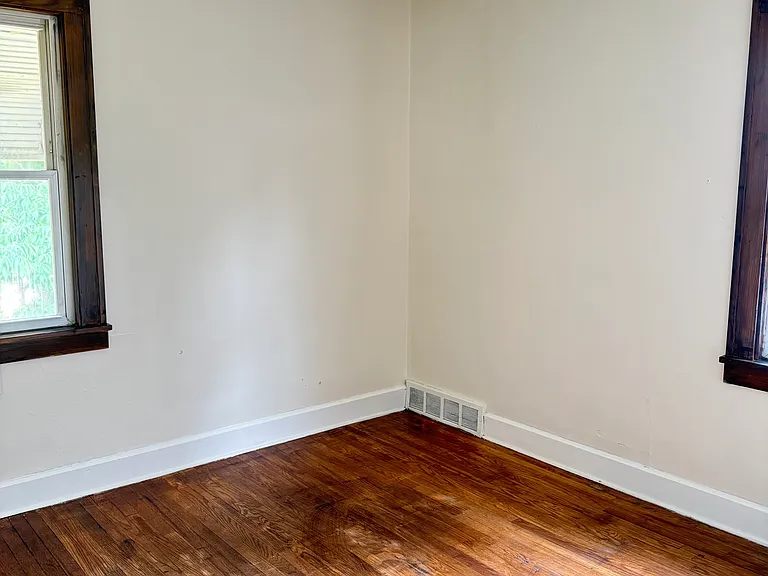 16007 Huntmere Ave #2 — Photo 11