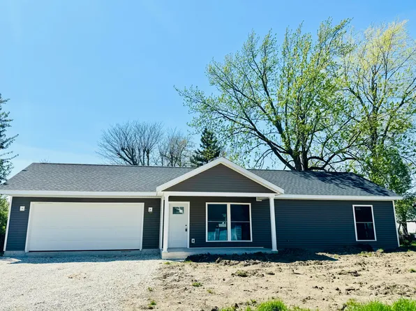 127 Woodward Ave, Celina, OH 45822