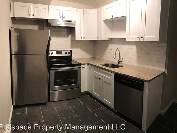 2nd image of 1530 Utica St #L