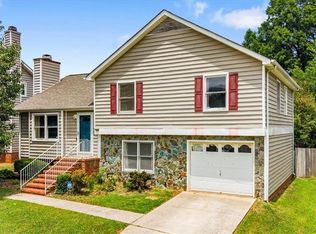 3 Woodlea Ridge Ct, Greensboro, NC 27406