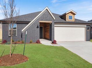 3705 NW 177th St, Edmond, OK 73012