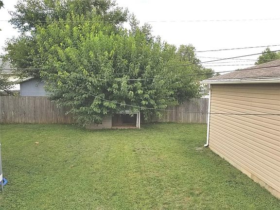 5th image of 1038 Bookwalter Ave