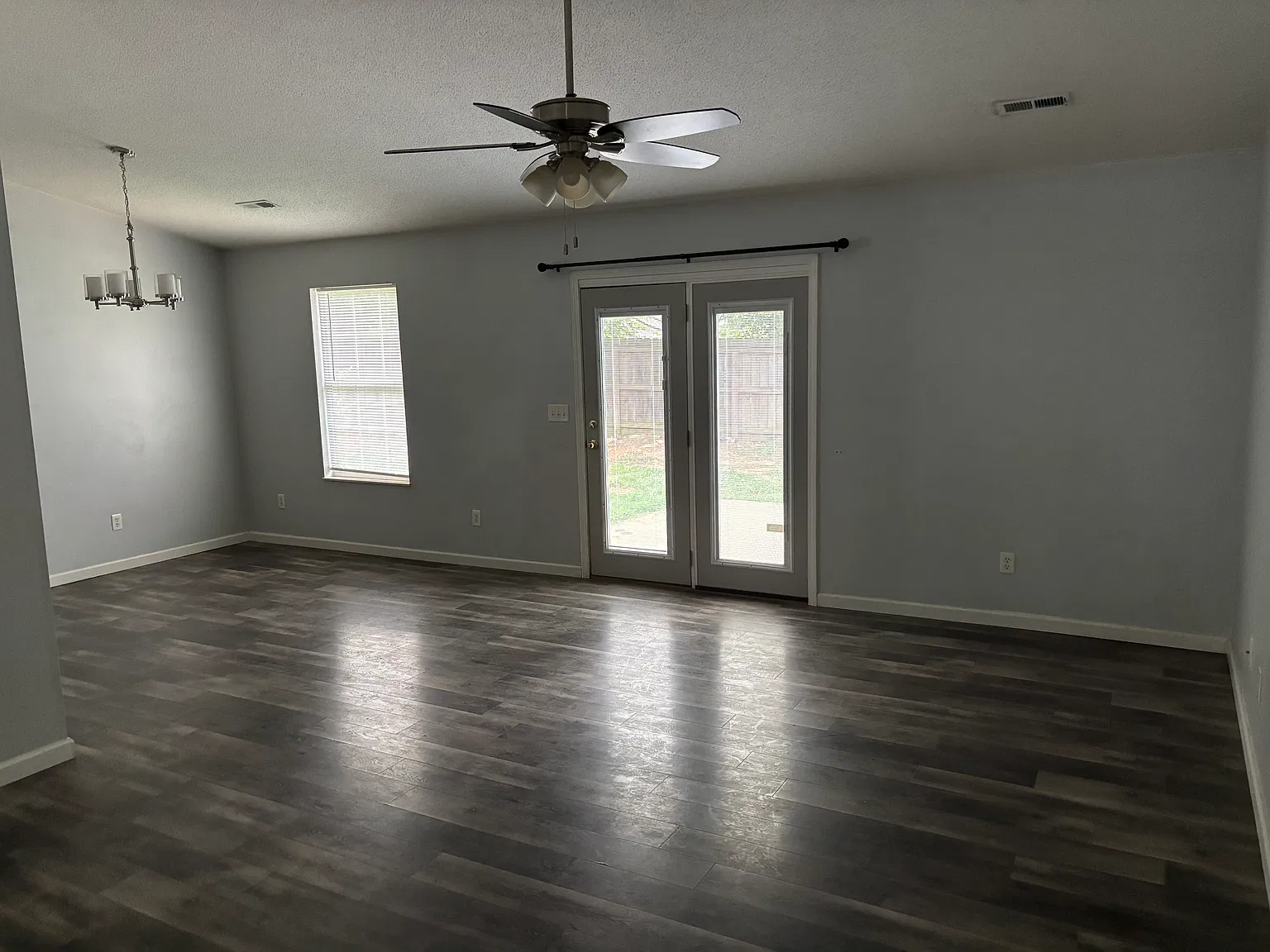 6359 Gary Moore Ln — Photo 3