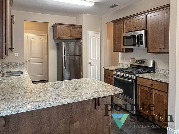 4th image of 12919A Churchill Dr
