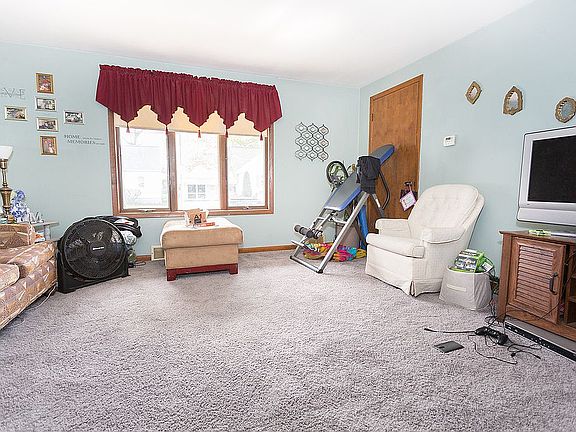 3rd image of 57 Frederick St