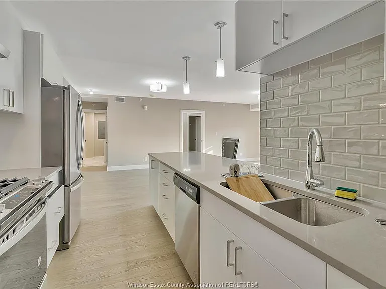 2550 Sandwich West Pkwy #303 — Photo 10