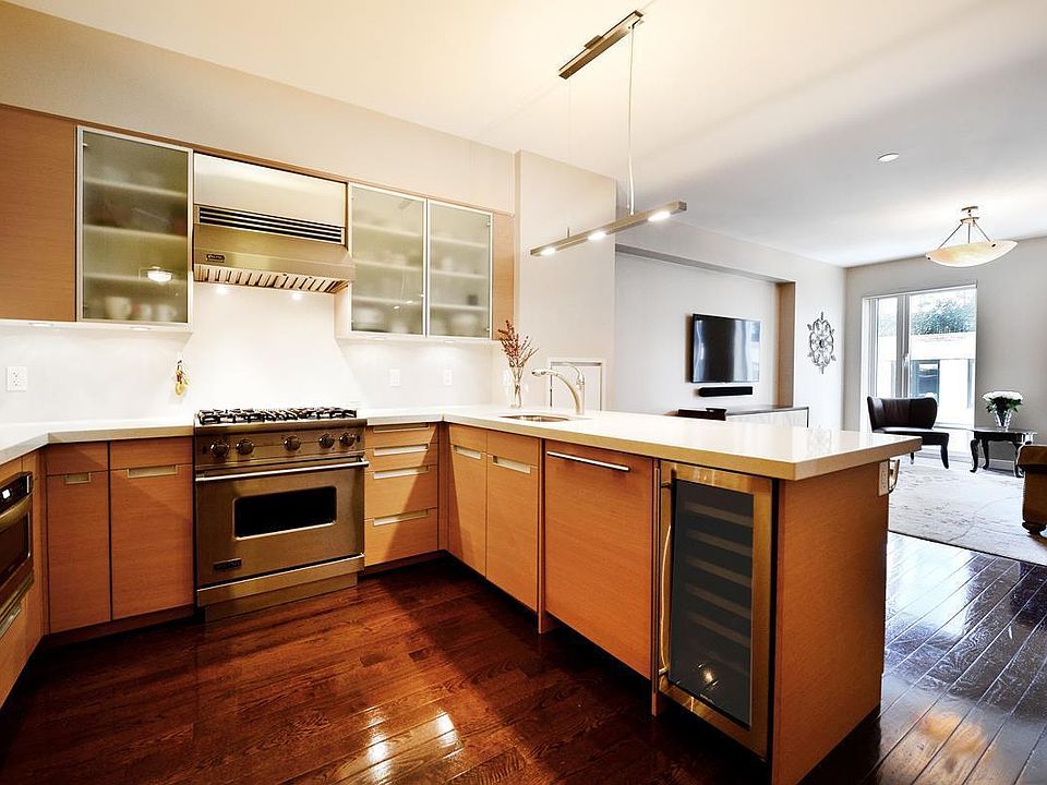 1st image of 303 E 77th St APT 7B