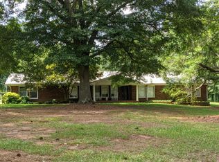 308 Horseshoe Bend Cir, Griffin, GA 30223