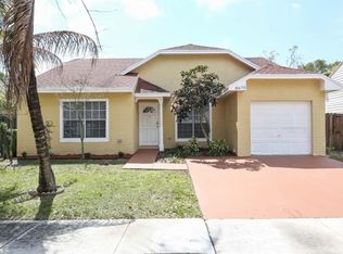 8670 SW 14th Ct, Hollywood, FL 33025