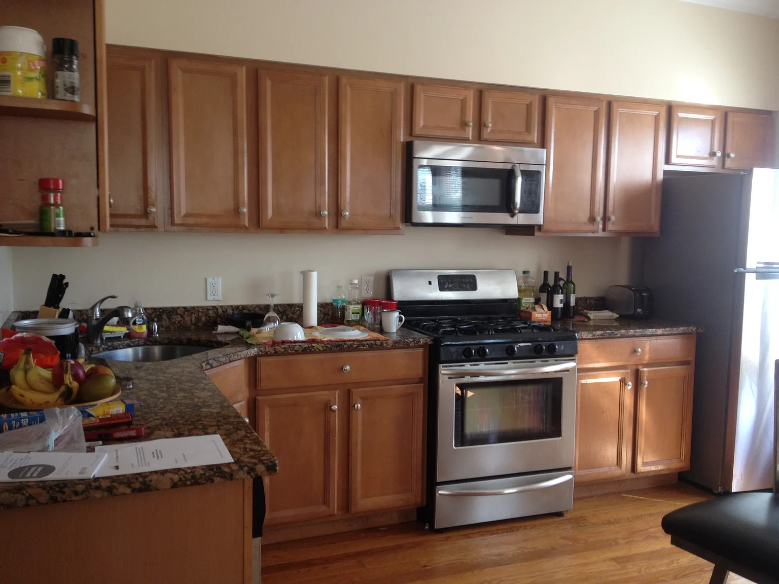 3 bed, 1200 sqft, $3,500 — Photo 2