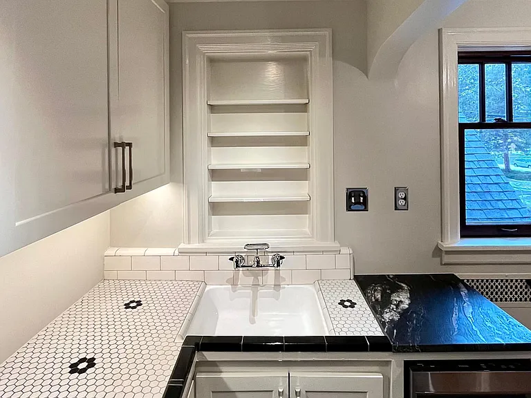 224 E Pine St #6 — Photo 14