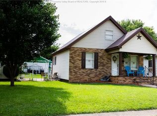 302 Washington Ave, Nitro, WV