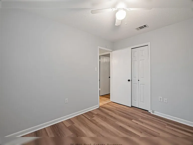 307 N 40th Ave — Photo 18
