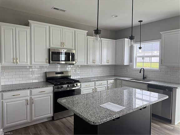 5th image of 709 Palomino Mustang Dr #655