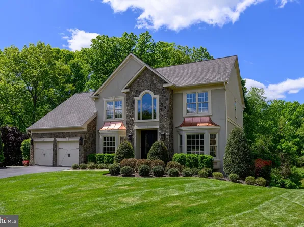 8125 Crooked Oaks Ct, Gainesville, VA 20155