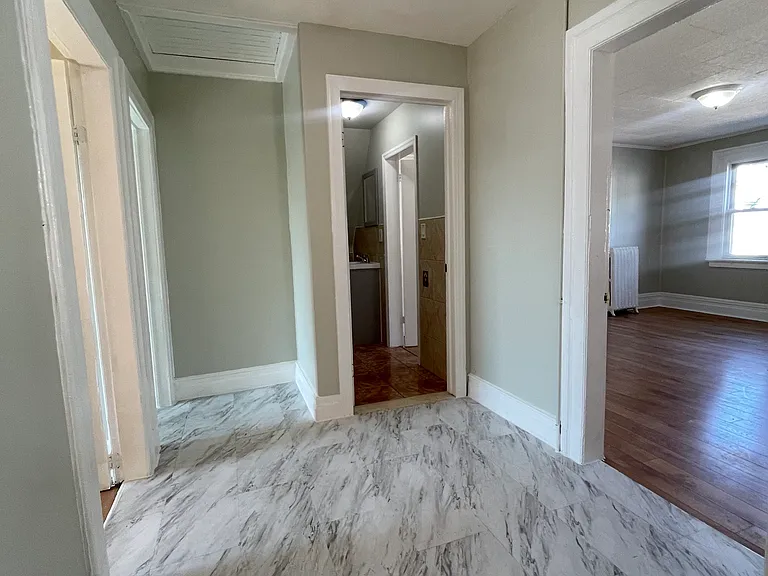 413 Summer Ave #1 — Photo 2